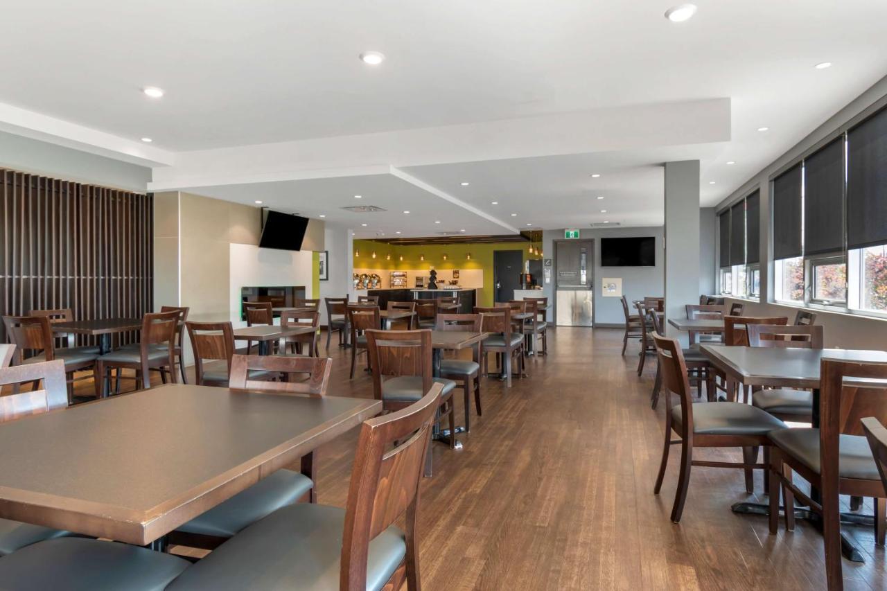 Best Western Plus East Side Saskatoon Exterior foto