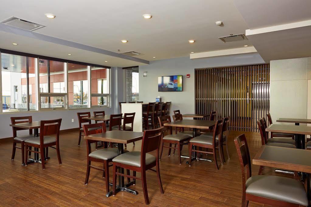 Best Western Plus East Side Saskatoon Exterior foto